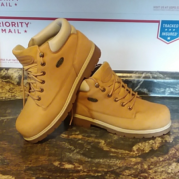 Lugz Other - Lugz mid rise (work) boots